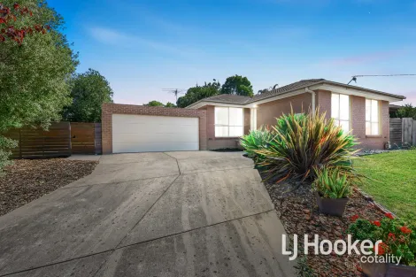 27 Warana Dr, Hampton Park, VIC 3976