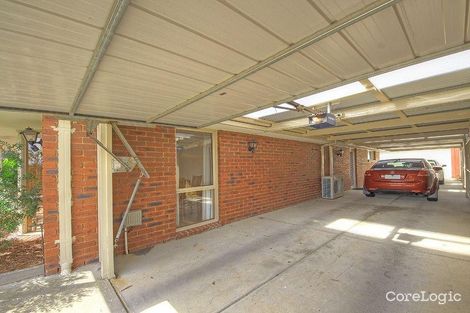 Property photo of 32 Gipps Crescent Cranbourne North VIC 3977