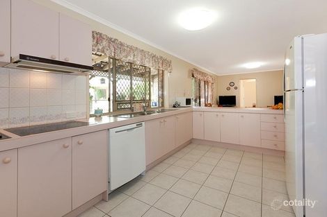 Property photo of 2 Colonial Court Boondall QLD 4034
