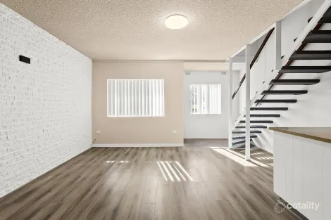 Property photo of 4/62 Grey Street Keiraville NSW 2500