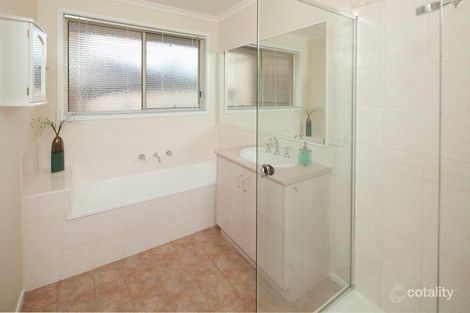Property photo of 16 Gleeson Court Langwarrin VIC 3910