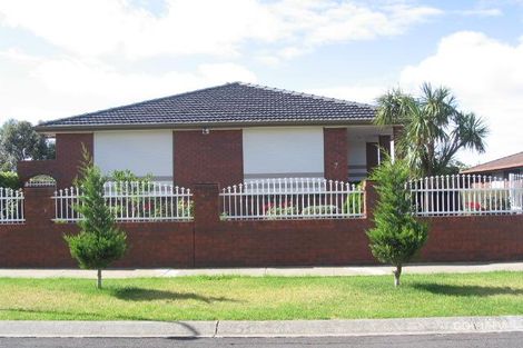 Property photo of 8 El Golea Mews Keilor Downs VIC 3038