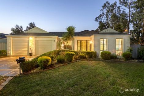 9 Loddon Cl, Caroline Springs, VIC 3023