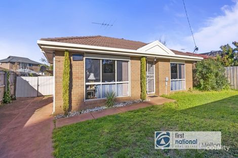 33 Centenary Ave, Melton, VIC 3337