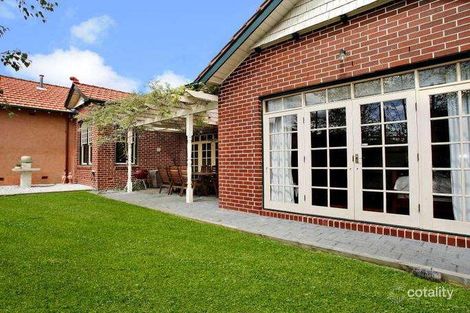 Property photo of 19 Lurnea Road Glen Iris VIC 3146