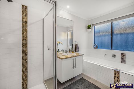 Property photo of 21 Lily Way Skye VIC 3977