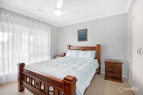 Property photo of 27 Caulfield Crescent Roxburgh Park VIC 3064