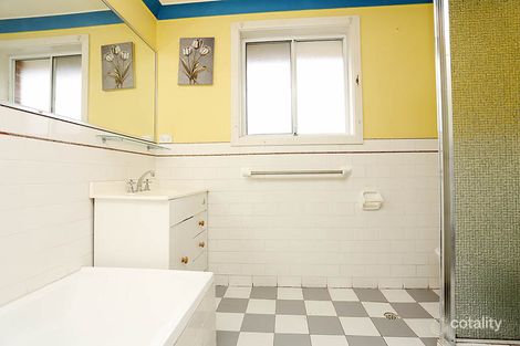 Property photo of 1/152A Hillcrest Avenue Greenacre NSW 2190