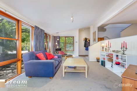 Property photo of 16 Robertson Street Curtin ACT 2605