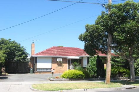 8 Stirling Ave, Seaholme, VIC 3018