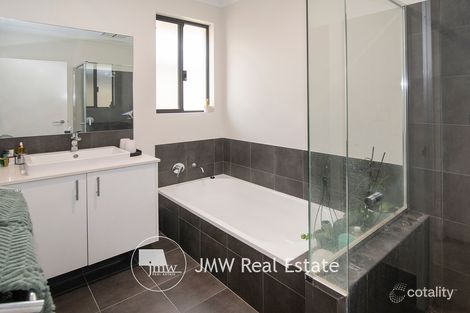 Property photo of 16 Metropolitan Way Dunsborough WA 6281