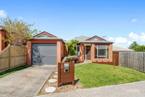 Property photo of 3A Maryn Close Berwick VIC 3806