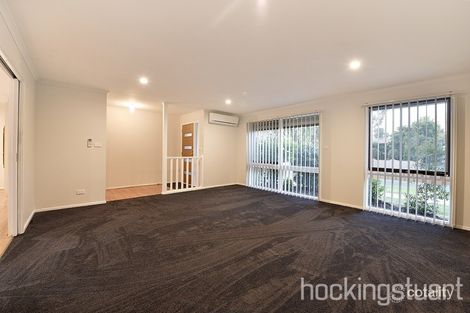 Property photo of 2 Sharne Court Cranbourne North VIC 3977
