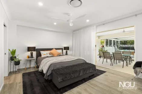 Property photo of 5 Hallow Crescent Augustine Heights QLD 4300