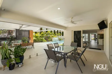 Property photo of 5 Hallow Crescent Augustine Heights QLD 4300