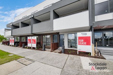 206 HENRY RD, PAKENHAM, VIC 3810