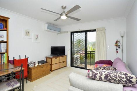 Property photo of 23/10-12 Bath Street Labrador QLD 4215