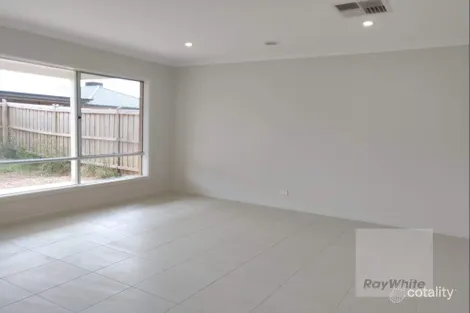 Property photo of 49 Haystack Drive Truganina VIC 3029