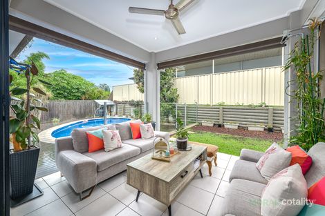Property photo of 27 Casuarina Drive Molendinar QLD 4214