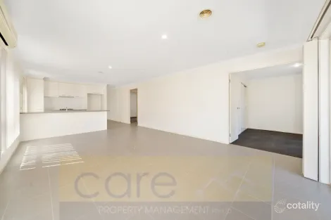 Property photo of 61 Tobin Way Lyndhurst VIC 3975