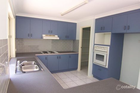 Property photo of 33 Banksia Circuit Forest Lake QLD 4078