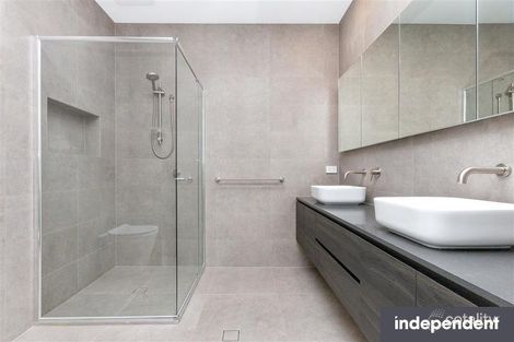 Property photo of 4/12 Shumack Street Weetangera ACT 2614