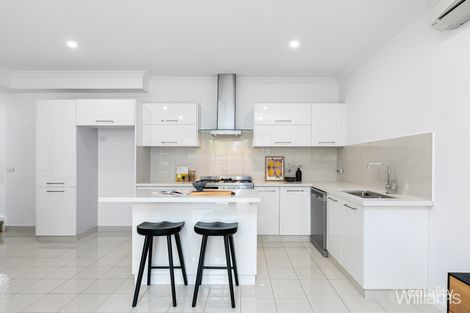 Property photo of 2/152 Hall Street Spotswood VIC 3015