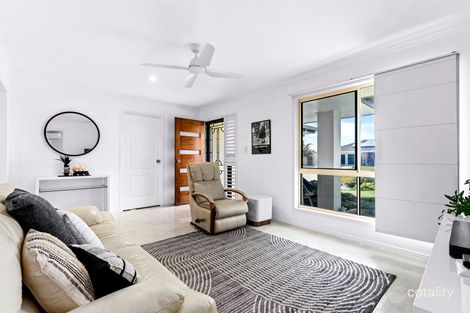 Property photo of 9 Gumtree Drive Urraween QLD 4655