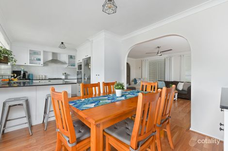 Property photo of 9 Downes Crescent Currans Hill NSW 2567