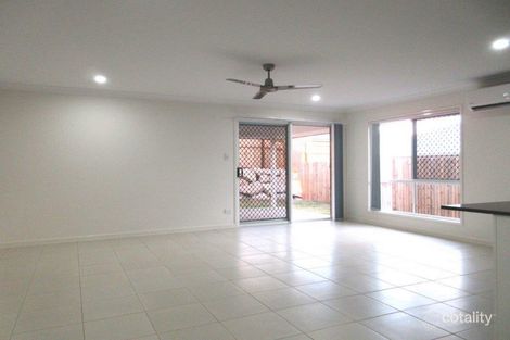Property photo of 14 Milbrook Crescent Pimpama QLD 4209