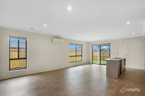 Property photo of 9 Bismark Road Tarneit VIC 3029