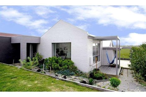 Property photo of 13 Nanton Close Lara VIC 3212