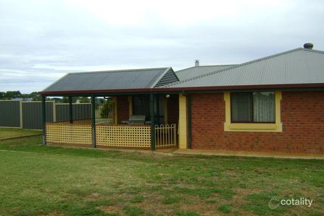 Property photo of 26 Cutting Court Worrolong SA 5291