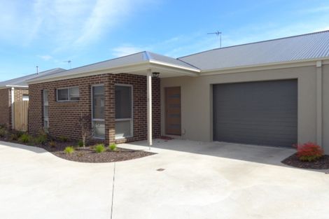 Property photo of 2/38-42 Darling Street Sale VIC 3850