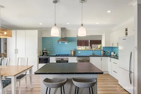 Property photo of 3 Lisarow Street Lisarow NSW 2250