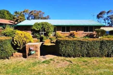 26 Manse St, Guyra, NSW 2365