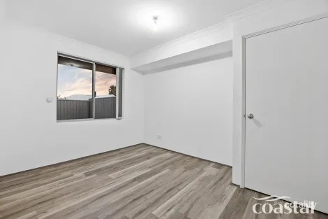 Property photo of 33 Tandure Heights Lakelands WA 6180