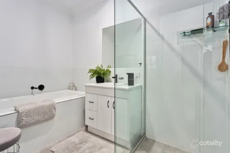 Property photo of 7 Austinmer Street Tullimbar NSW 2527