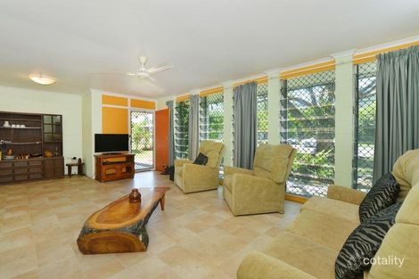Property photo of 167 Greenslopes Street Edge Hill QLD 4870