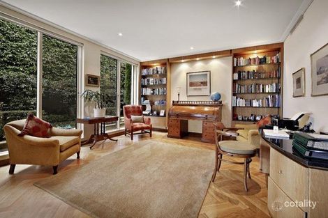 Property photo of 4/1-3 Robertson Street Toorak VIC 3142