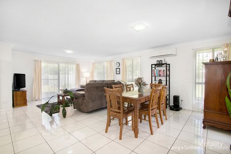 Property photo of 12 Fiona Place Armidale NSW 2350