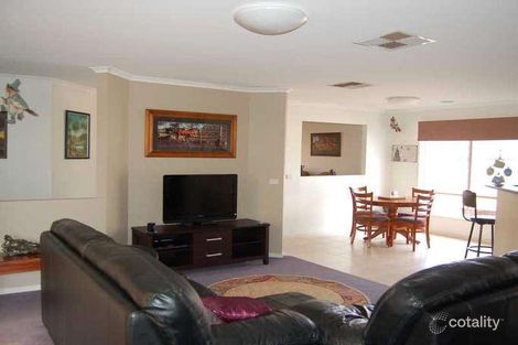 Property photo of 18 Davison Court Maddingley VIC 3340