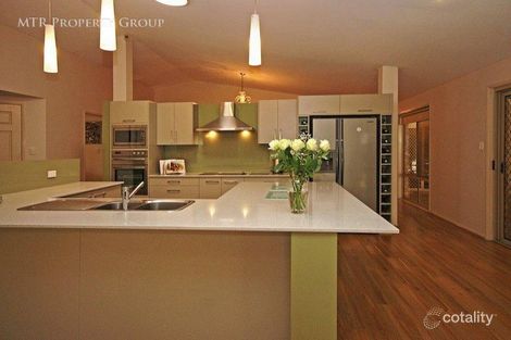 Property photo of 5 Bellthorpe Place Forest Lake QLD 4078