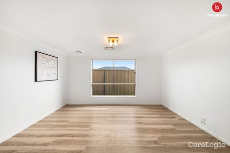 Property photo of 11 Graziers Way Carnes Hill NSW 2171