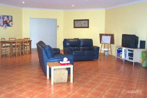 Property photo of 15 Bonneville Crescent Parkinson QLD 4115