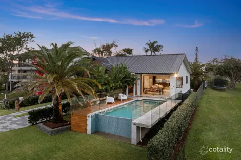 17 WOMMIN LAKE CRES, FINGAL HEAD, NSW 2487