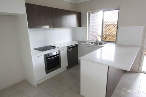 2/43-45 Surman St E, Birkdale, QLD 4159