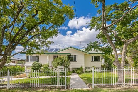 Property photo of 15 Carnelian Street Holland Park QLD 4121