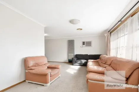 Property photo of 9 Baileys Court Meadow Heights VIC 3048