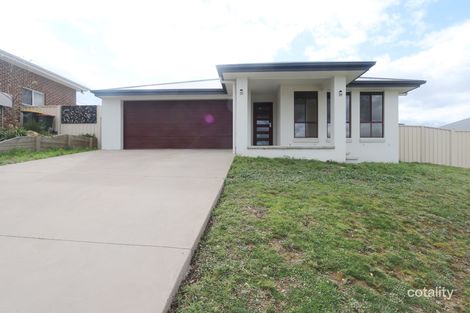 Property photo of 40 Kidd Circuit Goulburn NSW 2580